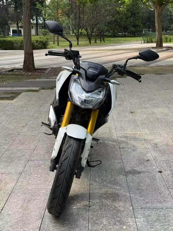 二手五羊本田CB190R 暴锋眼