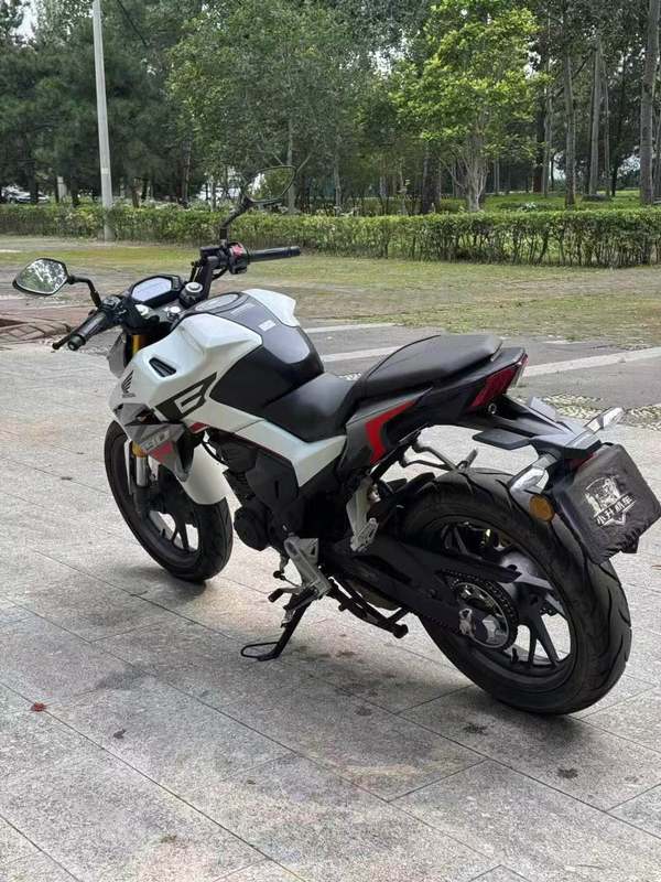 二手五羊本田CB190R 暴锋眼