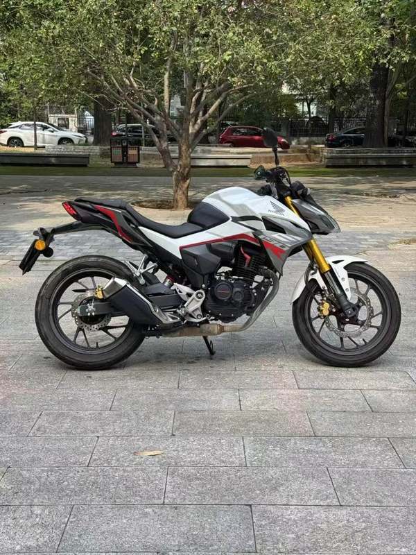 二手五羊本田CB190R 暴锋眼