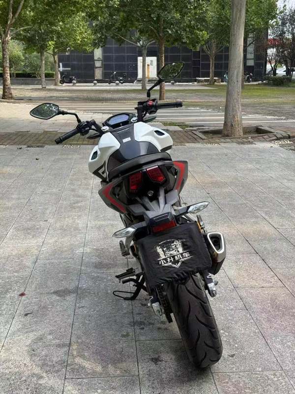 二手五羊本田CB190R 暴锋眼