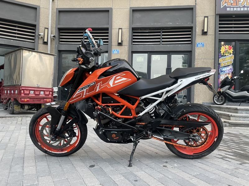 二手KTMR2R390 Duke