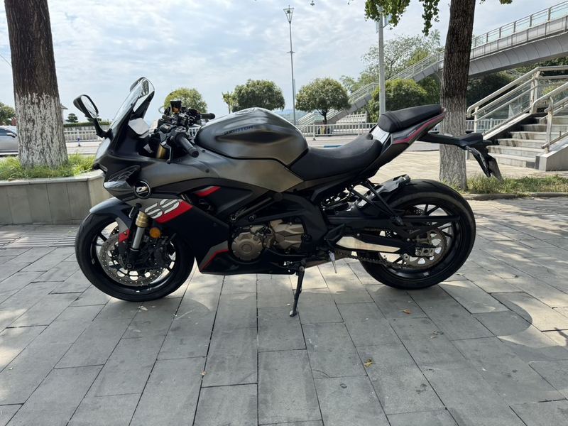 二手QJMOTOR赛600