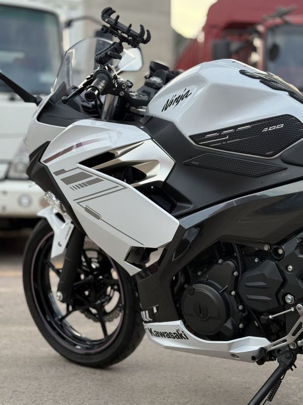 二手川崎Ninja 400