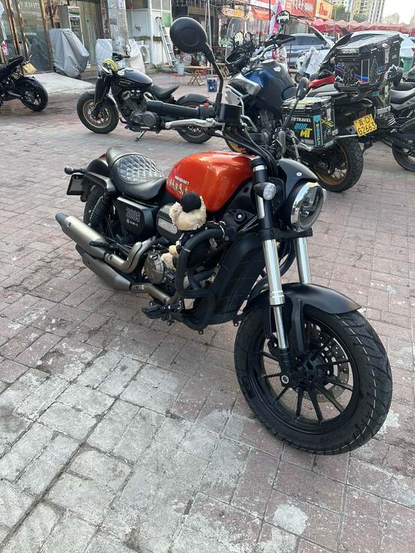 二手QJMOTOR闪300