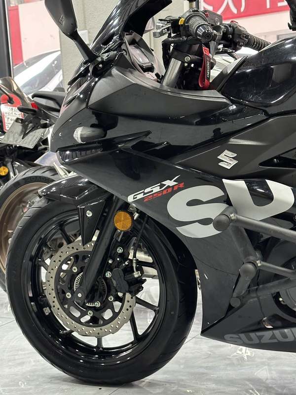 二手豪爵铃木GSX250R