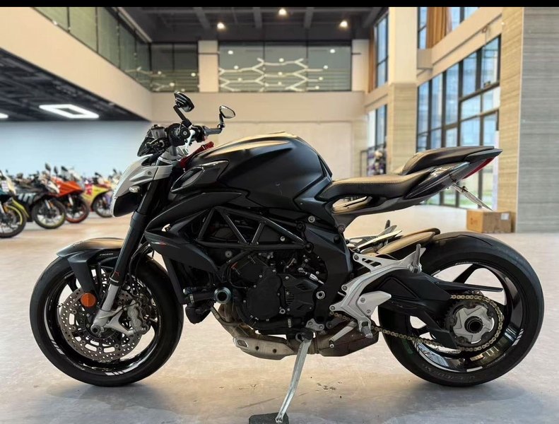 二手奥古斯塔Brutale 800