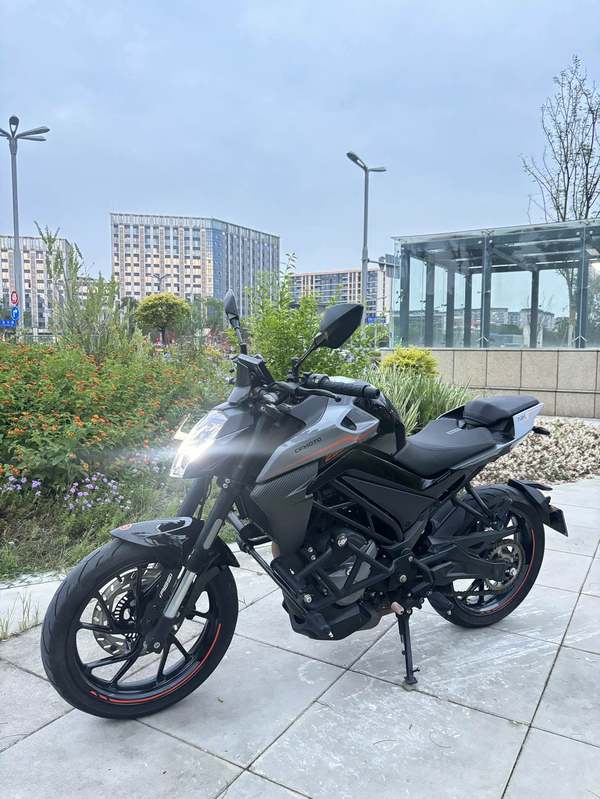 二手春风250NK