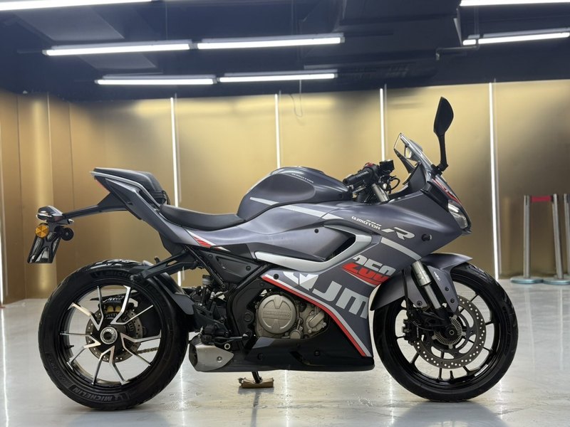 二手QJMOTOR赛250