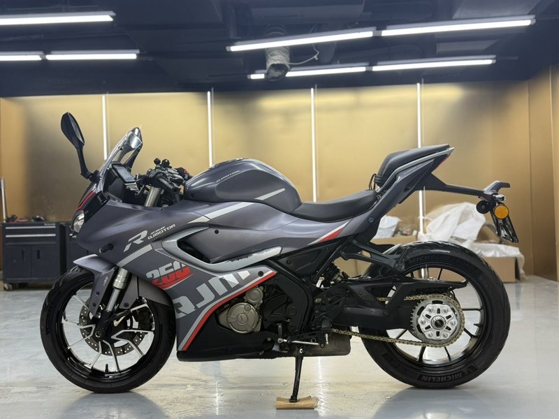 二手QJMOTOR赛250