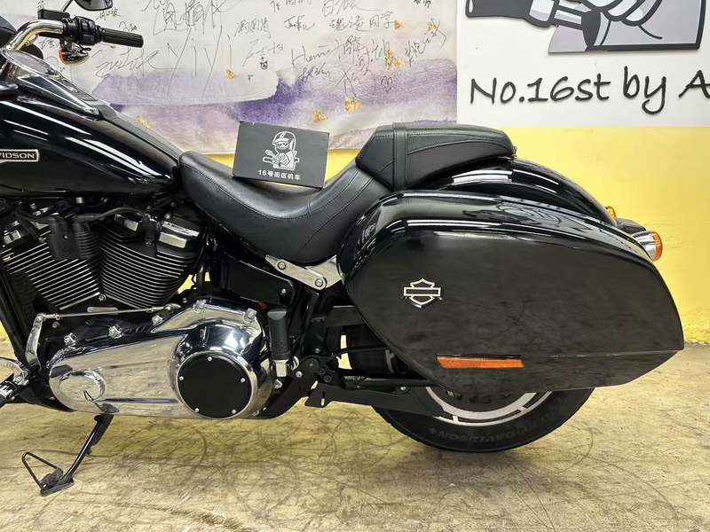 二手哈雷戴维森凌动滑翔 Sport Glide