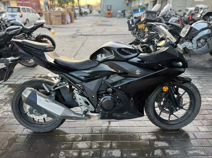 二手豪爵铃木GSX250R