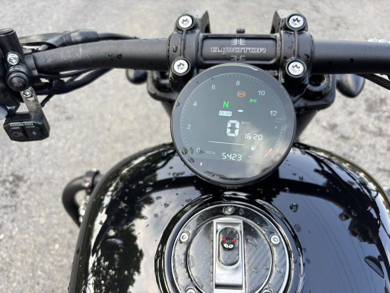 二手QJMOTOR闪350