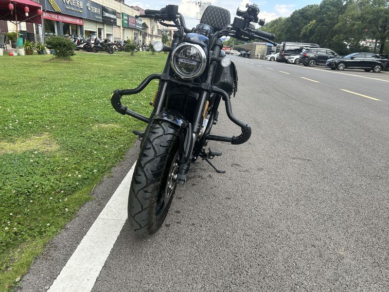 二手QJMOTOR闪300