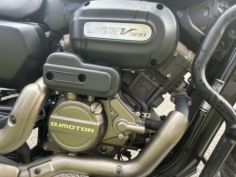 二手QJMOTOR闪300