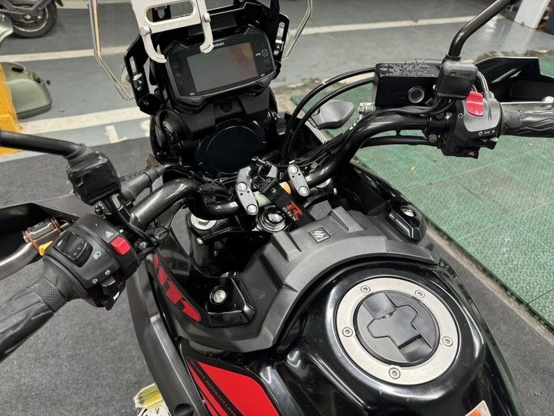 二手豪爵铃木DL250