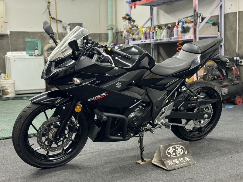 二手豪爵铃木GSX250R