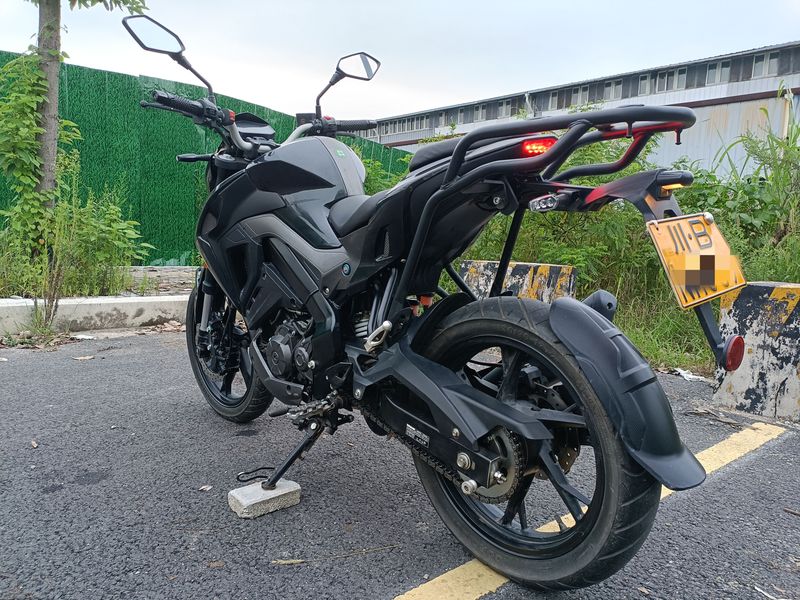 二手贝纳利小迅龙 BN150S