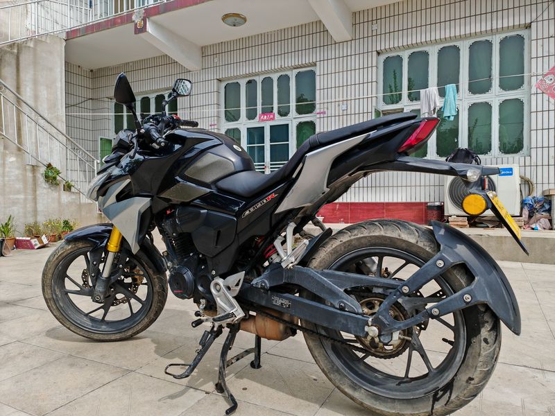 二手五羊本田CB190R 暴锋眼