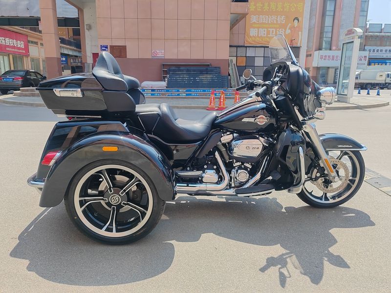 二手哈雷戴维森Tri Glide