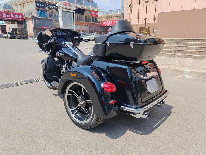 二手哈雷戴维森Tri Glide
