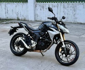 二手五羊本田CB190R 暴锋眼