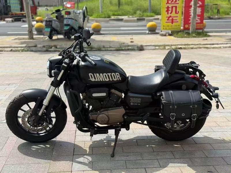 二手QJMOTOR闪300