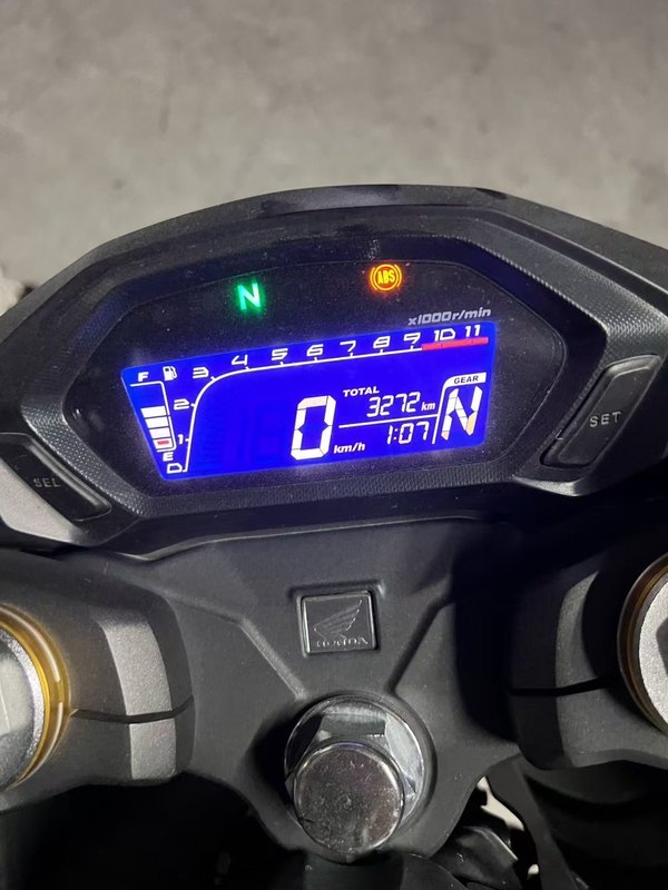 二手五羊本田CB190R 暴锋眼
