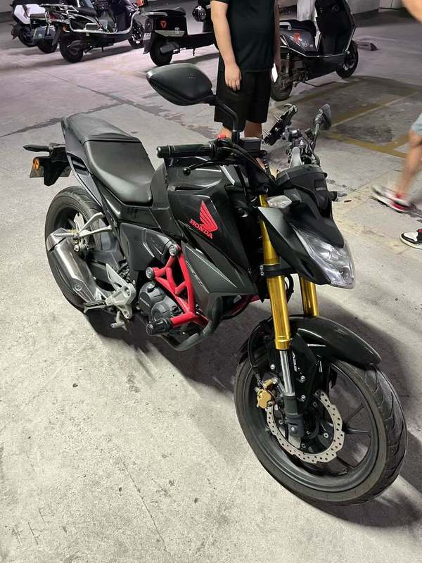 二手五羊本田CB190R 暴锋眼