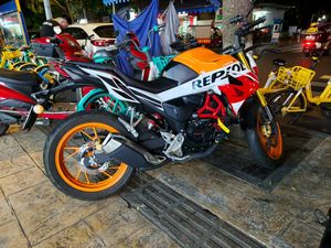二手五羊本田CB190R 暴锋眼