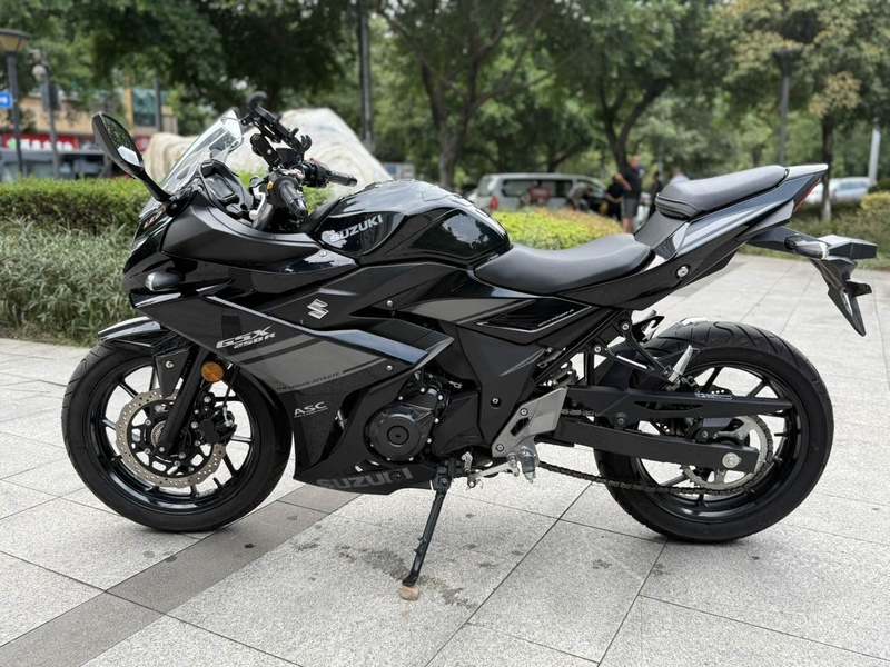 二手豪爵铃木GSX250R