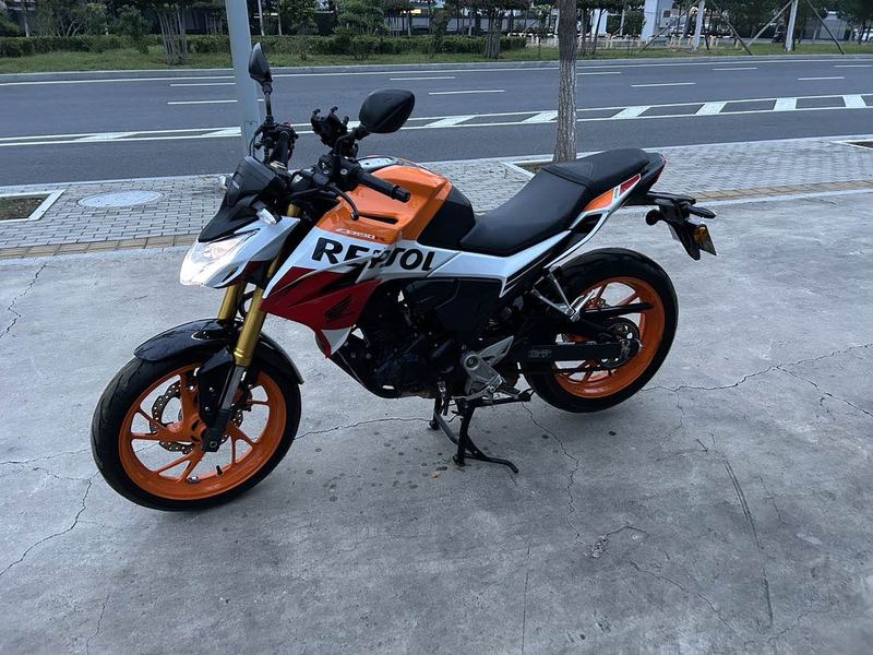 二手五羊本田CB190R 暴锋眼