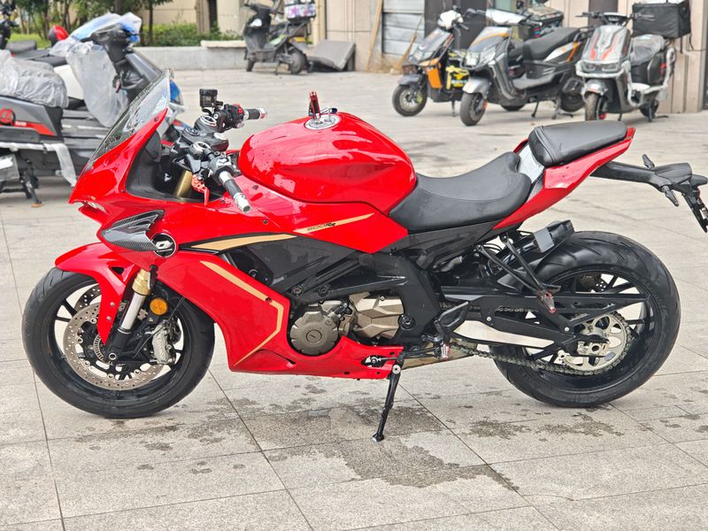 二手QJMOTOR赛600
