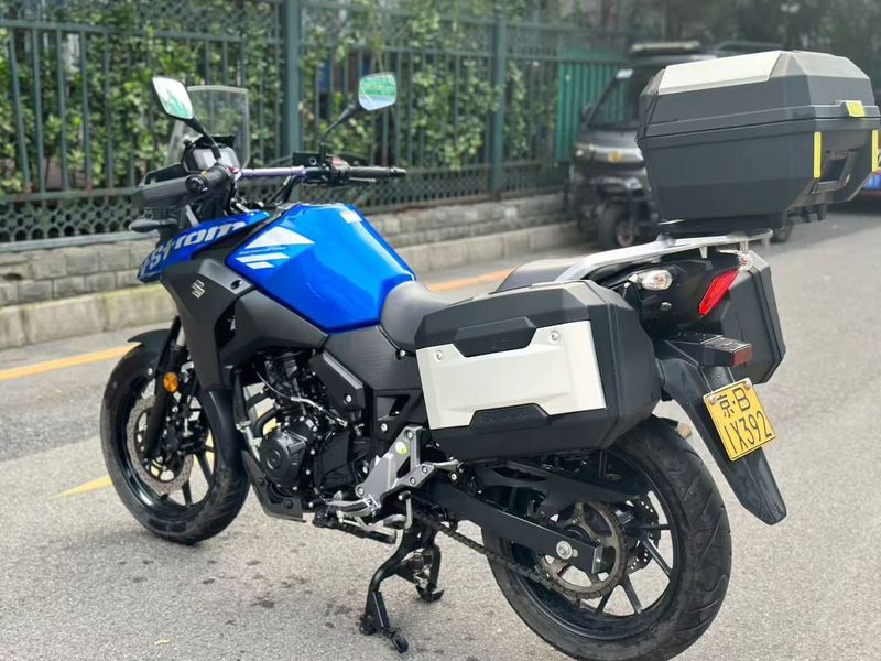 二手豪爵铃木DL250