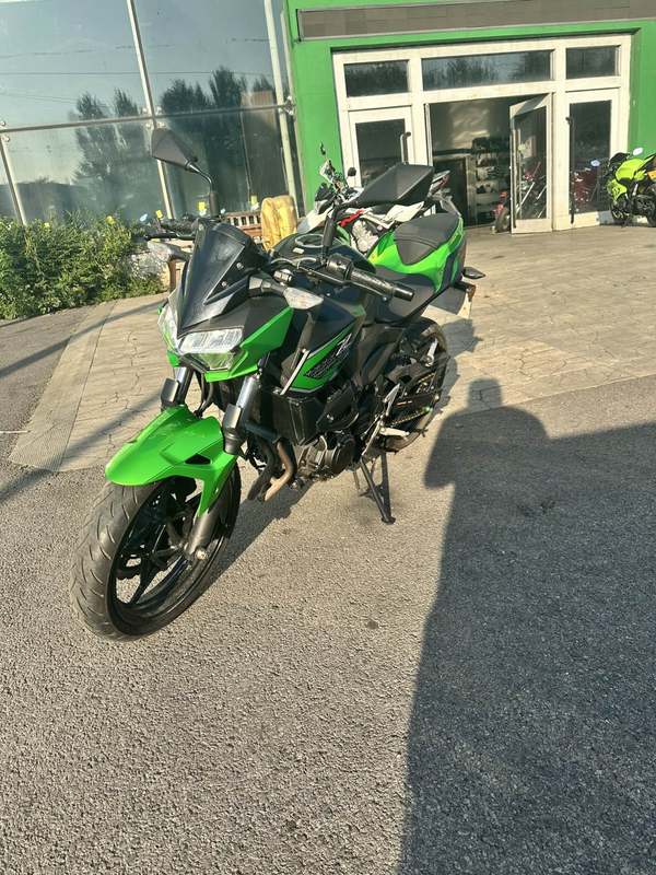 二手川崎Z400