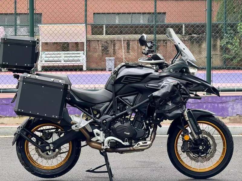 二手贝纳利TRK552