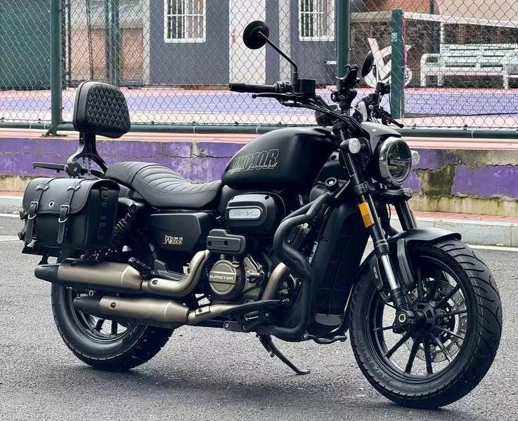 二手QJMOTOR闪300