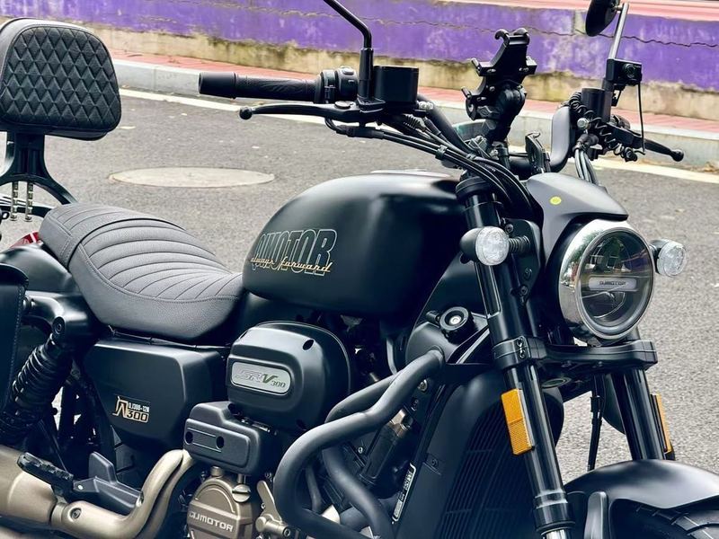 二手QJMOTOR闪300