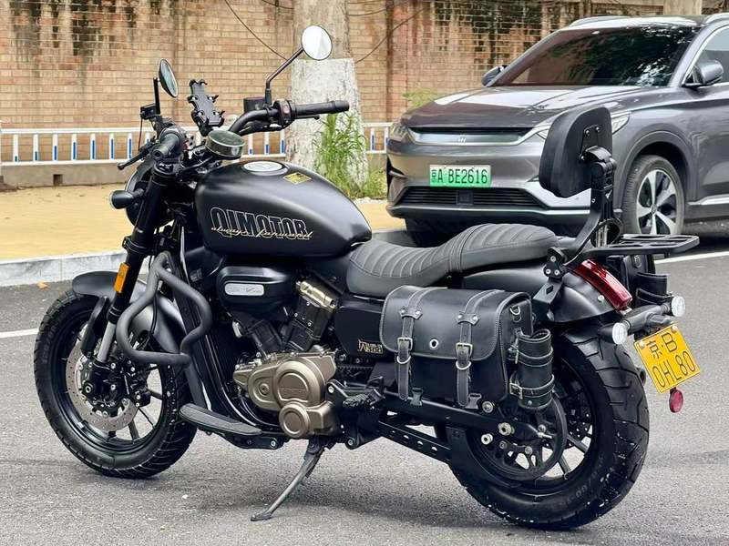 二手QJMOTOR闪300