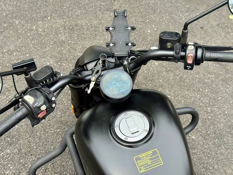 二手QJMOTOR闪300