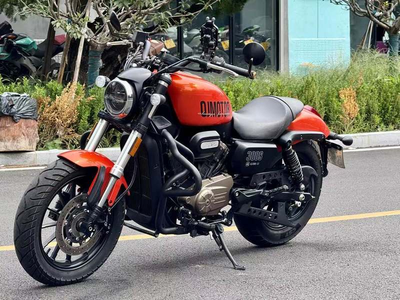 二手QJMOTOR闪300
