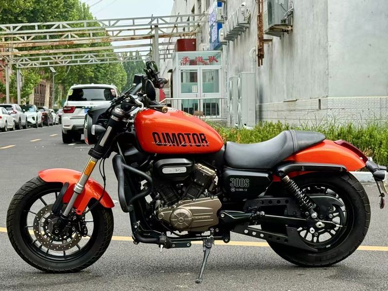 二手QJMOTOR闪300