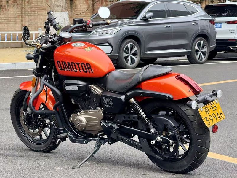 二手QJMOTOR闪300