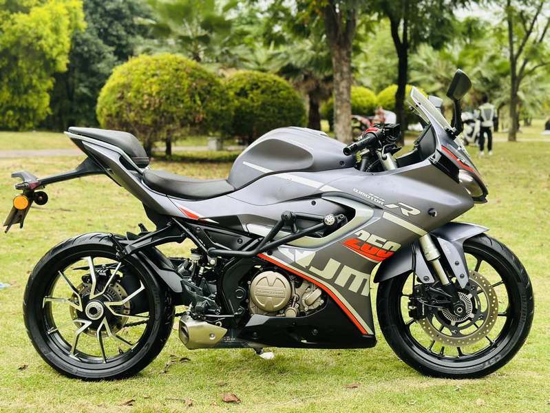 二手QJMOTOR赛250