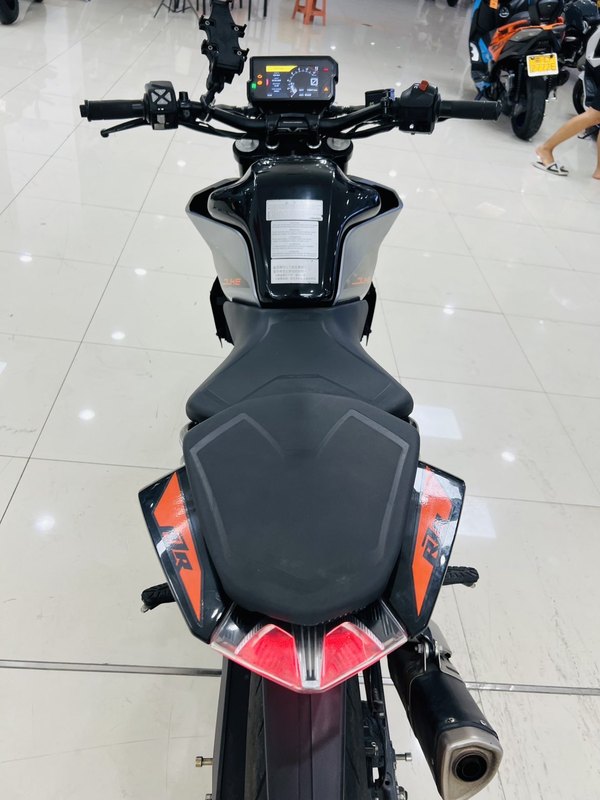 二手KTMR2R390 Duke