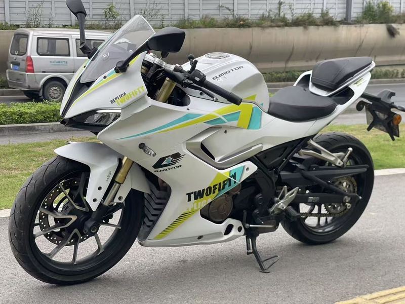二手QJMOTOR赛250