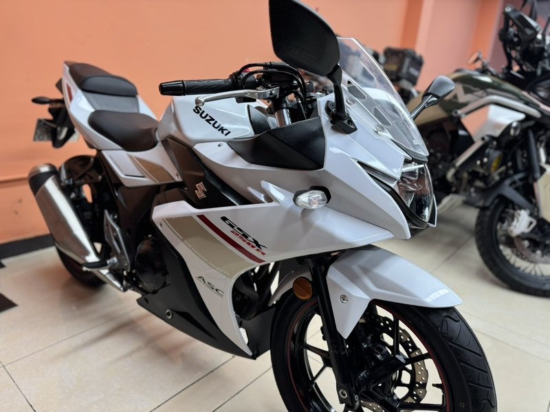 二手豪爵铃木GSX250R