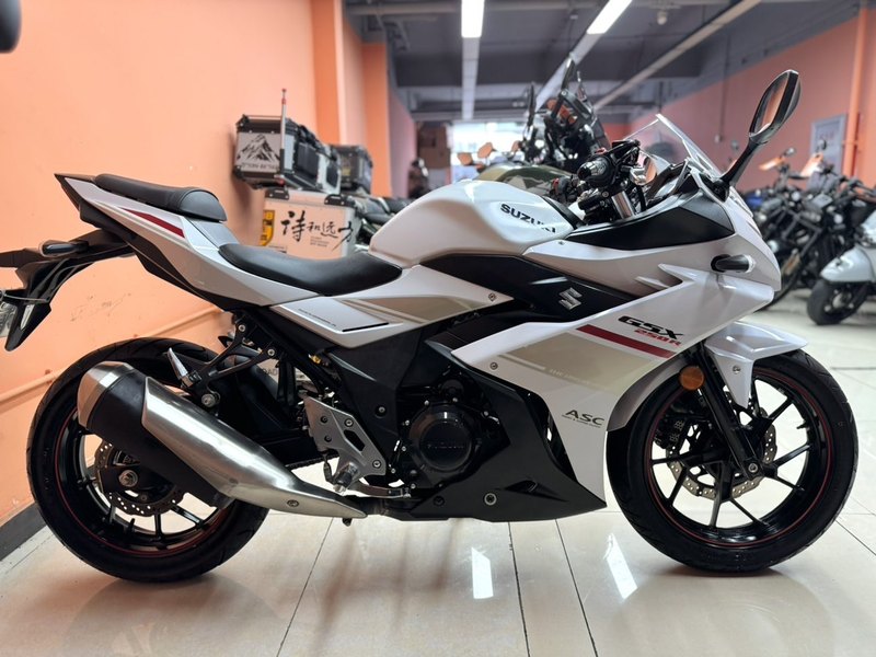 二手豪爵铃木GSX250R