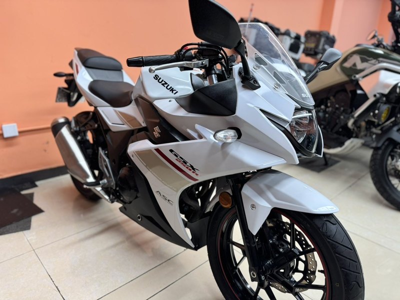 二手豪爵铃木GSX250R