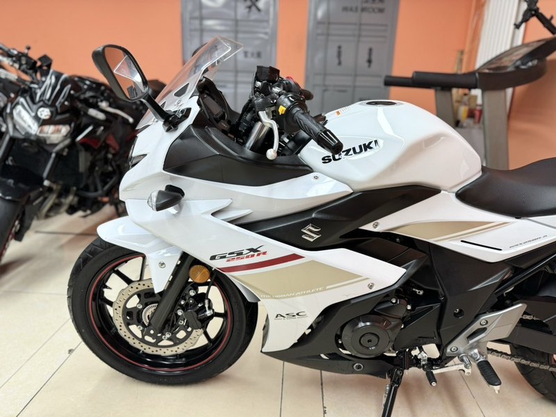 二手豪爵铃木GSX250R
