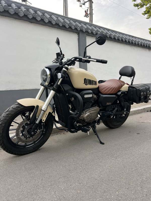 二手QJMOTOR闪300